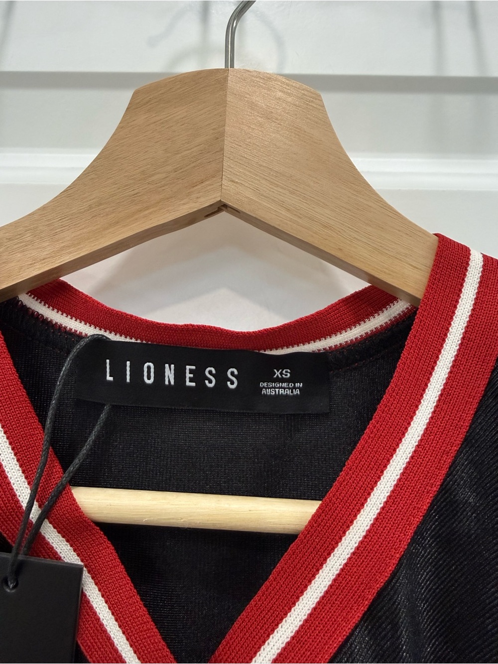 NWT LIONESS Lions Jersey - Picture 8 of 10